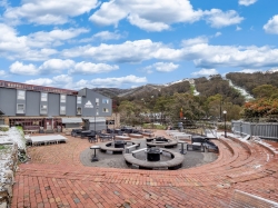 Thredbo Alpine Pub Bar & Bistro