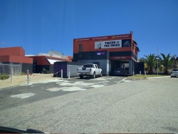Two Rocks Tavern
