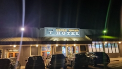 Uncle Bucks Hotel