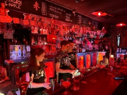 Uncle Ming's Bar