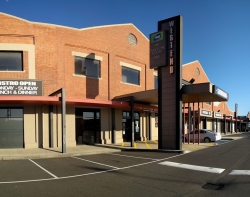 Westend Market Hotel
