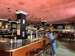 Windsor Hotel (Cricketers Bar)